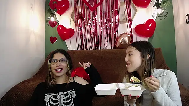 Snapshot of BRIAR_AND_BLAIR chatting on 02.17.25 BRIAR AND BLAIR online show from 02.17.25