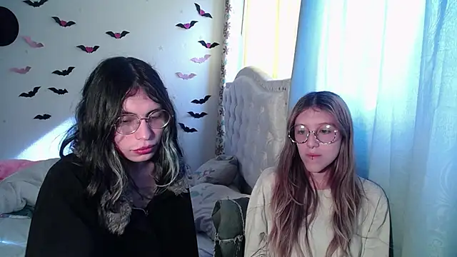 Snapshot of BRIAR_AND_BLAIR chatting on 09.15.25 BRIAR AND BLAIR online show from 09.15.25
