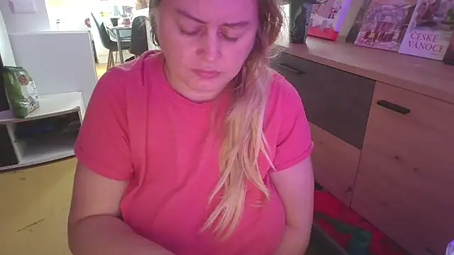 Meliss Official9 online show from 11.16.25