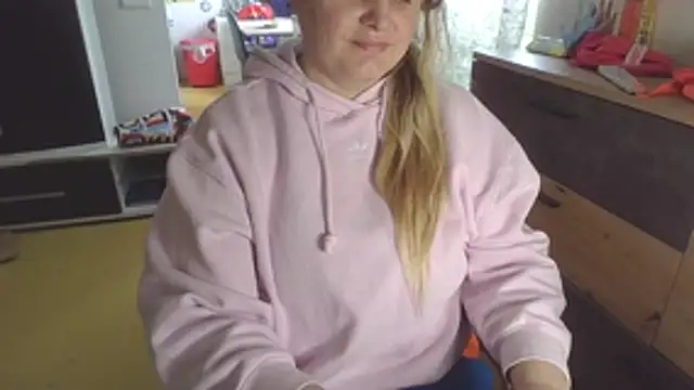 Meliss Official9 online show from 04.12.26