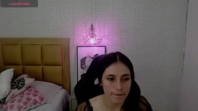 MAGNOLEROY online show from 01.18.25