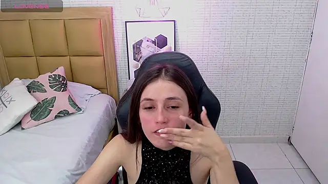 MAGNOLEROY online show from 01.22.25