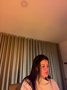 Snapshot of Alice_Biel chatting on 07.19.26 Alice Biel online show from 07.19.26