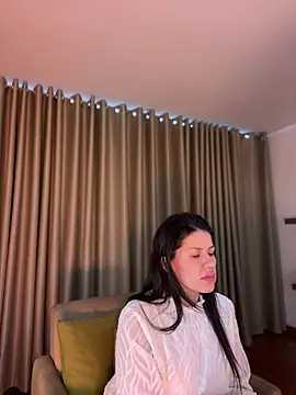 Snapshot of Alice_Biel chatting on 08.09.26 Alice Biel online show from 08.09.26