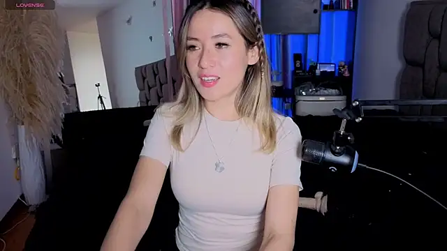 Snapshot of sexfire_lalita chatting on 02.13.26 sexfire lalita online show from 02.13.26