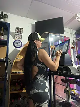 Hot beauty   online show from 03.05.26