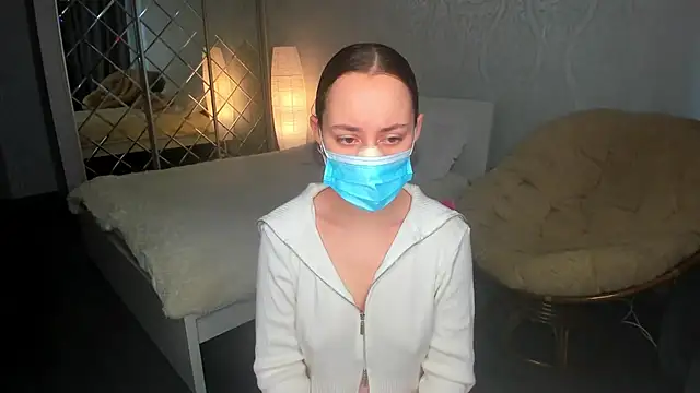 Snapshot of MelodyOfLovee chatting on 03.18.25 MelodyOfLovee online show from 03.18.25