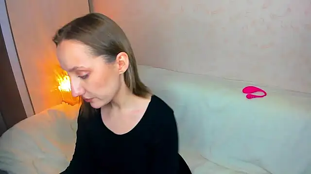 MelodyOfLovee online show from 02.04.26