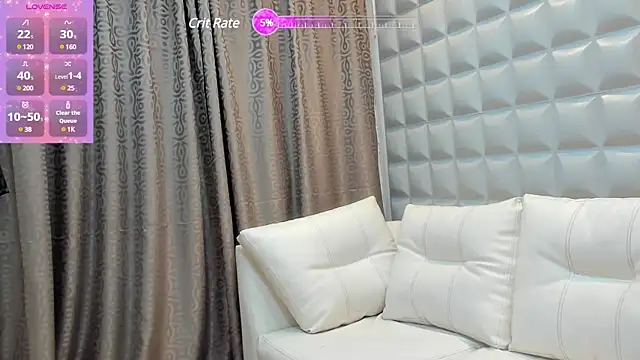 Snapshot of valentinasu1 chatting on 01.10.25 valentinasu1 online show from 01.10.25