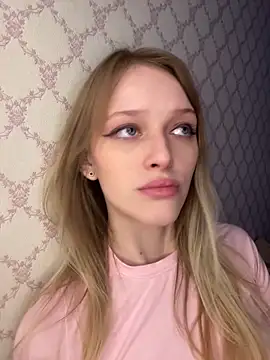 Evvie Summn1 online show from 04.06.26