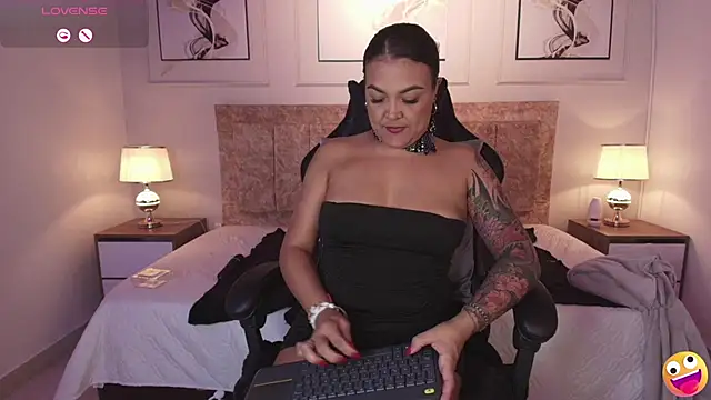 lyn adamns online show from 01.23.25