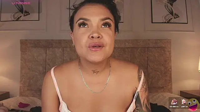 lyn adamns online show from 02.10.25