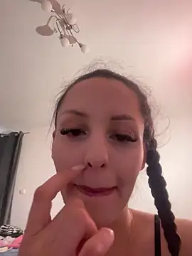 Chiara0102 online show from 06.09.26