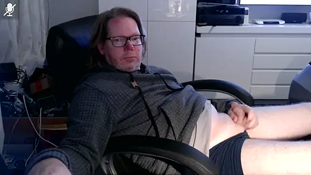 Snapshot of VSteph chatting on 11.09.25 VSteph online show from 11.09.25