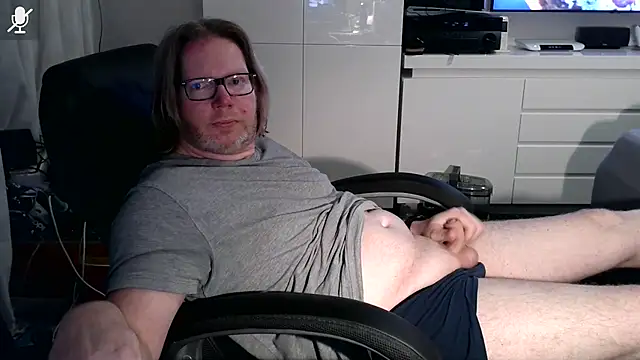 Snapshot of VSteph chatting on 11.20.25 VSteph online show from 11.20.25