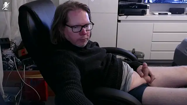 Snapshot of VSteph chatting on 12.01.25 VSteph online show from 12.01.25