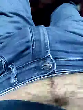 Snapshot of fuckboi2103 chatting on 01.09.25 fuckboi2103 online show from 01.09.25