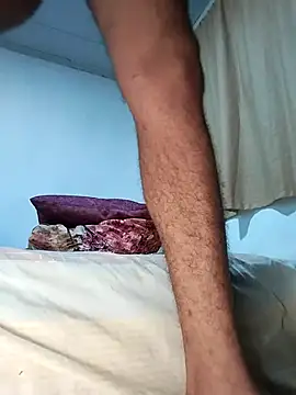 Snapshot of Zombra_42 chatting on 11.25.25 Zombra 42 online show from 11.25.25