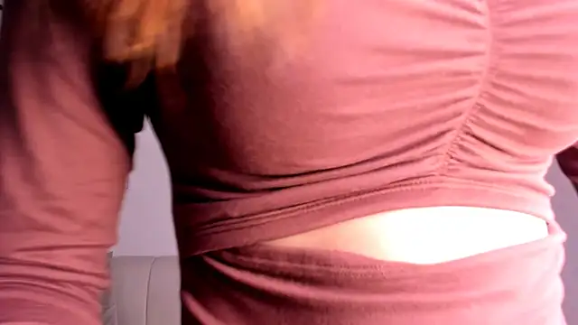 april higgins online show from 03.08.25