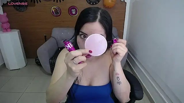 Chinatsu t online show from 10.17.25