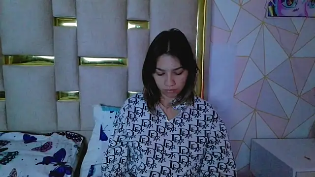 Snapshot of nina_carther chatting on 12.20.25 nina carther online show from 12.20.25