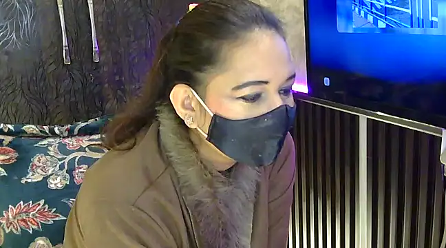 fabdemira online show from 01.06.25