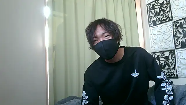 UKI06 online show from 12.04.24