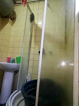 Snapshot of Polygamist chatting on 10.30.25 Polygamist online show from 10.30.25