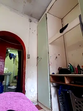 Snapshot of Polygamist chatting on 10.31.25 Polygamist online show from 10.31.25