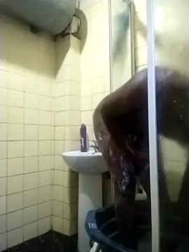 Snapshot of Polygamist chatting on 11.21.25 Polygamist online show from 11.21.25