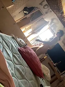 Yasmine47 online show from 09.17.25