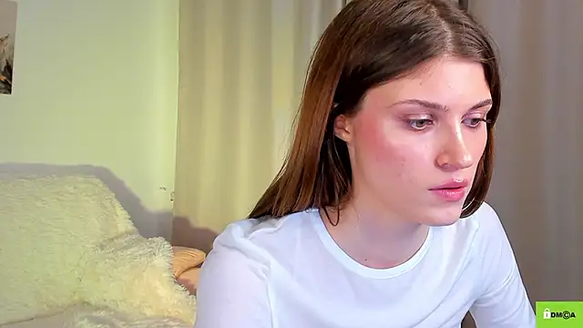 Hello Vivienne online show from 12.11.24