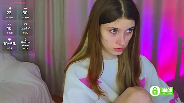 Hello Vivienne online show from 03.13.25