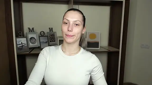 VanessaMay  online show from 03.17.26