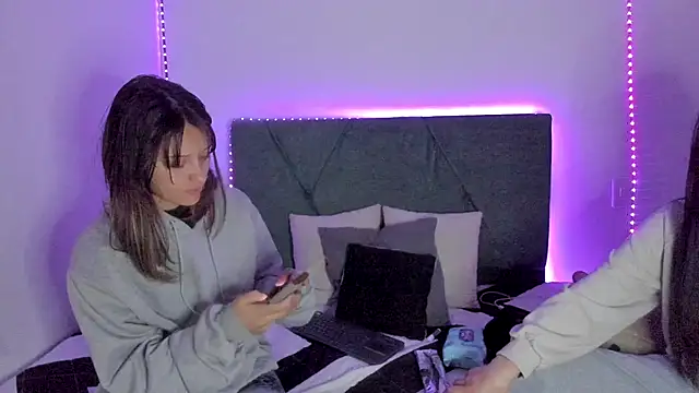 Gabby and Alice online show from 11.27.25