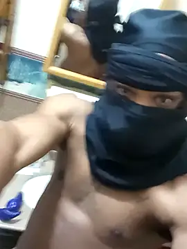 Snapshot of MaskOn_DOut chatting on 10.17.25 MaskOn DOut online show from 10.17.25