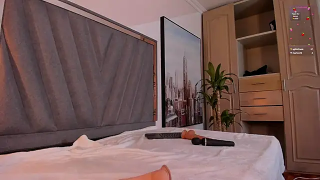 megansky18 online show from 02.18.25