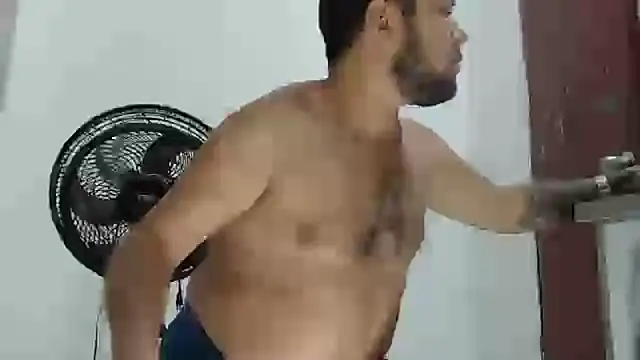 Snapshot of very2_sexy chatting on 02.15.25 very2 sexy online show from 02.15.25