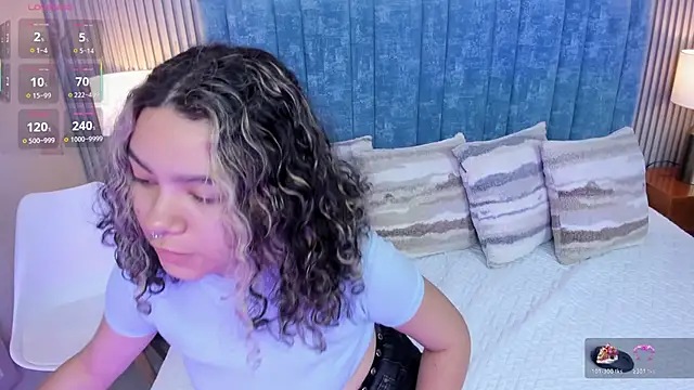 Snapshot of pretty_sunlight_ chatting on 02.20.26 pretty sunlight online show from 02.20.26