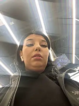 Tisha Busty online show from 11.16.25