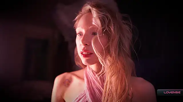  Phantom thread  online show from 11.19.25