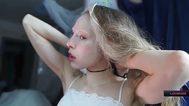  Phantom thread  online show from 03.04.26