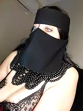 Snapshot of -Arab_milf- chatting on 01.28.25 -Arab milf- online show from 01.28.25