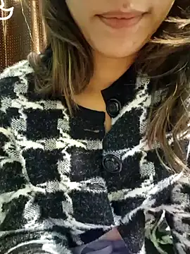 MIss-Naina online show from 12.15.24