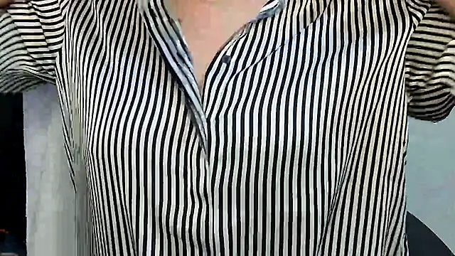 MIss-Naina online show from 04.13.26