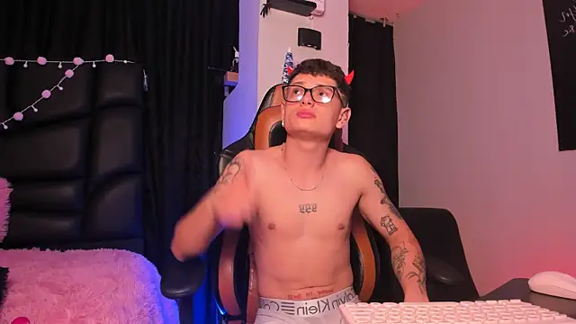 LexieandNate online show from 03.11.25