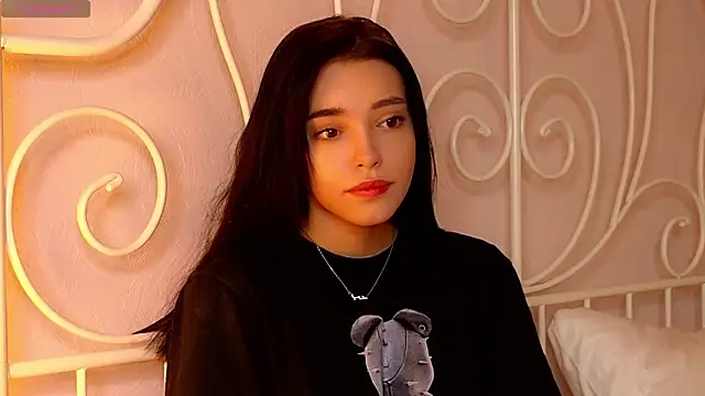 WildaBendell online show from 02.12.25