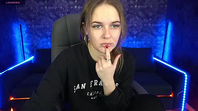 MaribelRiverr  online show from 02.10.25