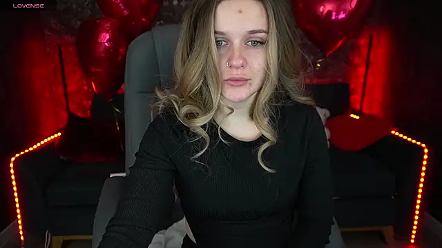 MaribelRiverr  online show from 02.16.25