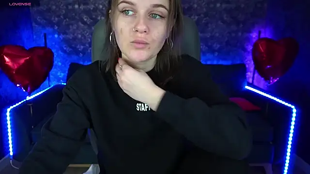 MaribelRiverr  online show from 02.20.25